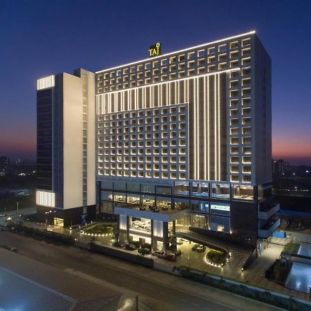 Hotel Taj Skyline Ahmedabad Esterno foto Taj Bengal, Kolkata