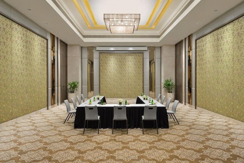 Hotel Taj Skyline Ahmedabad Esterno foto Meeting room